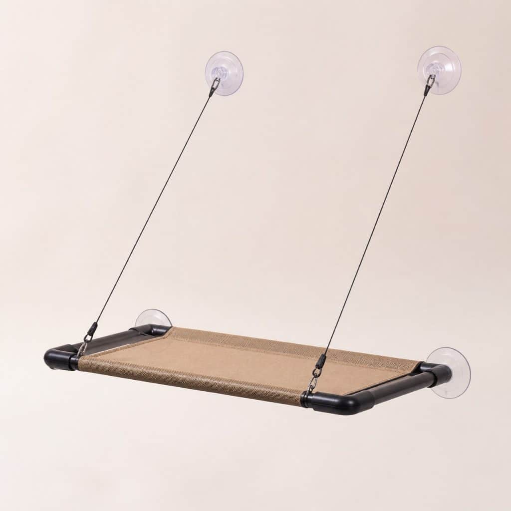 Hamac de fenêtre pour chat avec ses ventouses de fixation