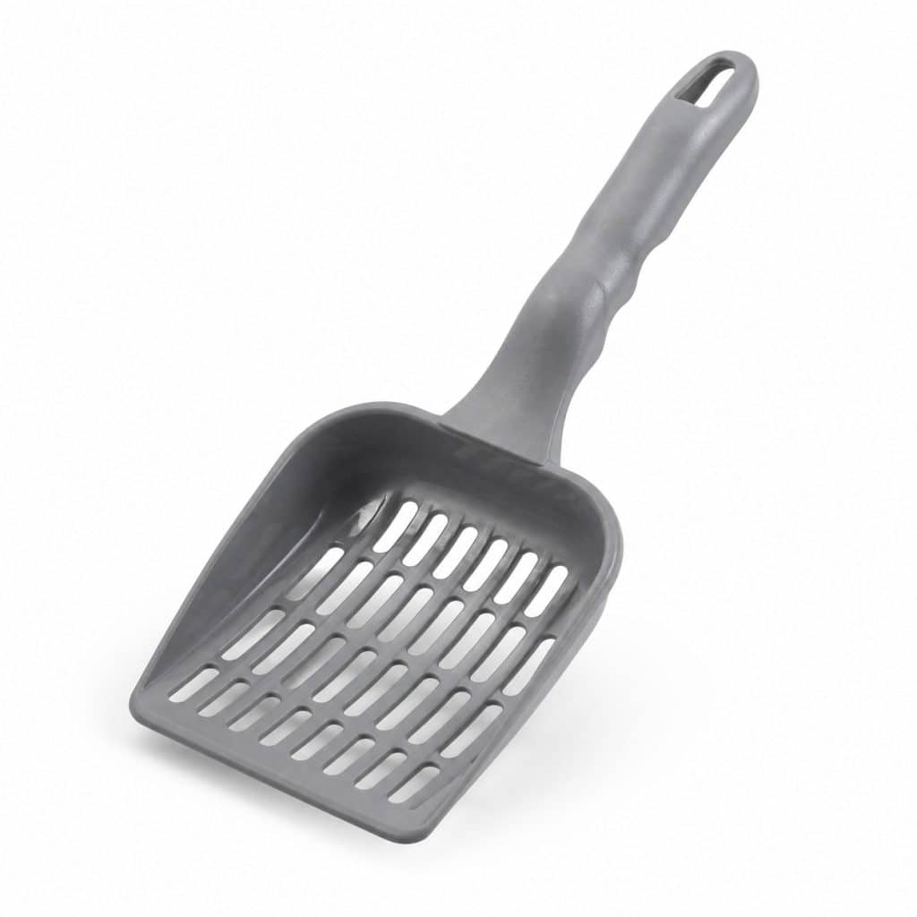Pelle à litière ergonomique, vue de face sur fond neutre